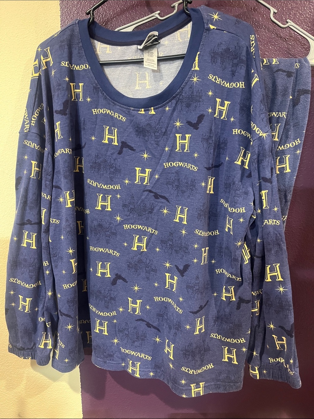 Hogwarts Women's Navy Blue Long-Sleeve Pajama Top 26 AB